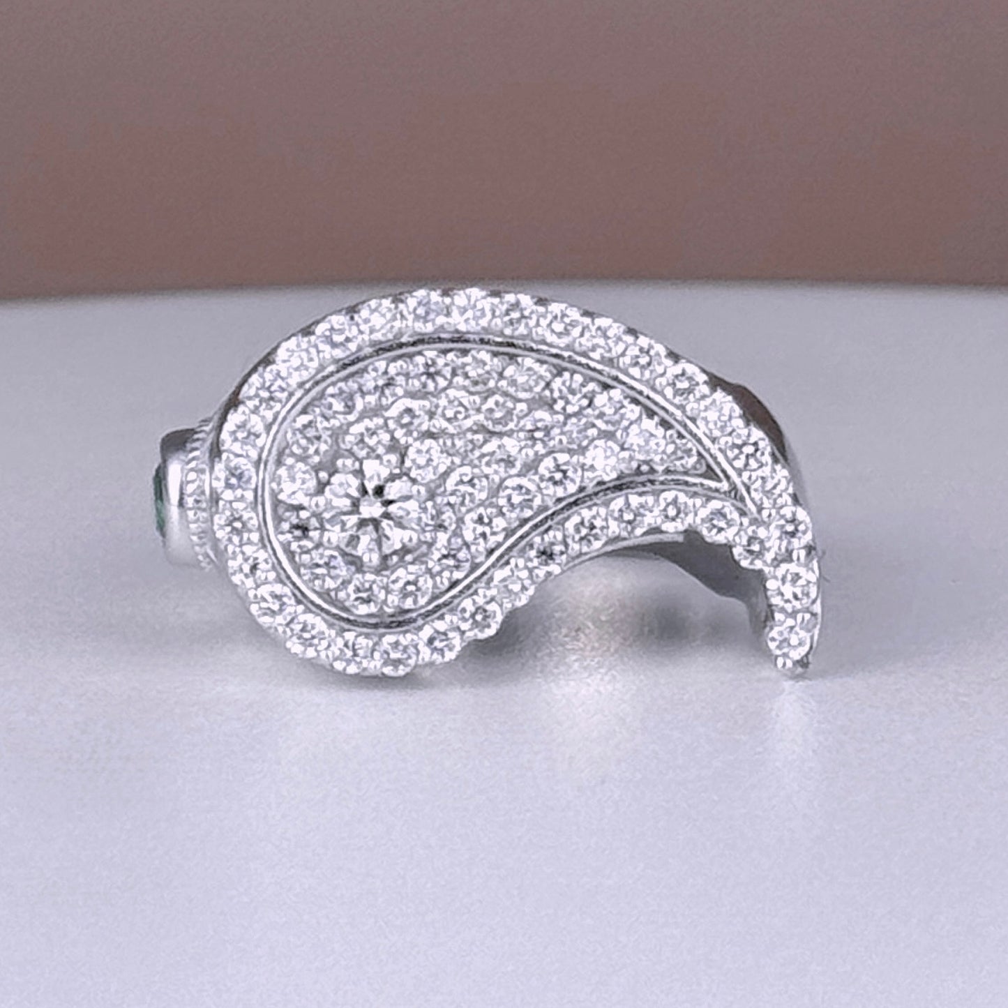 18K Gold Diamond Paisley Ring 101- Paisley
