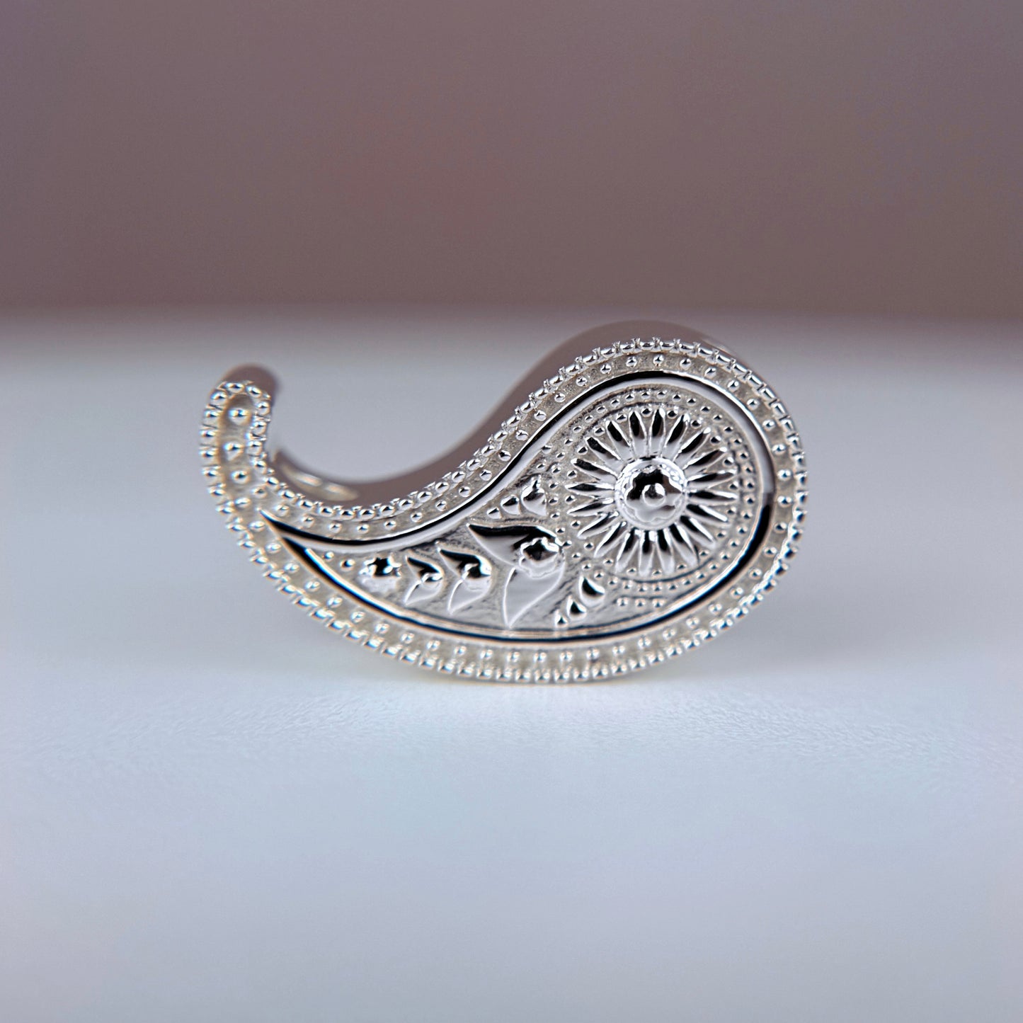 Paisley Pendant 001 - Paisley