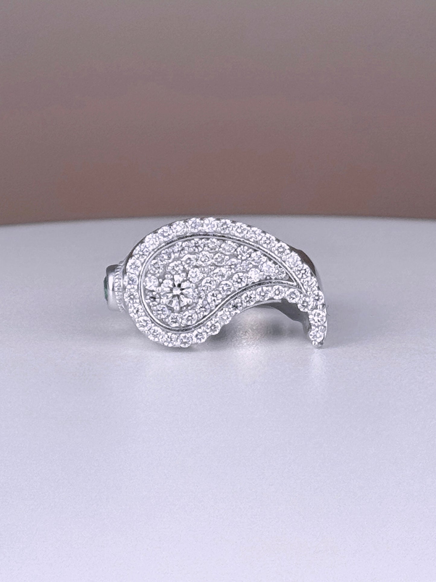 18K Gold Diamond Paisley Ring 101- Paisley