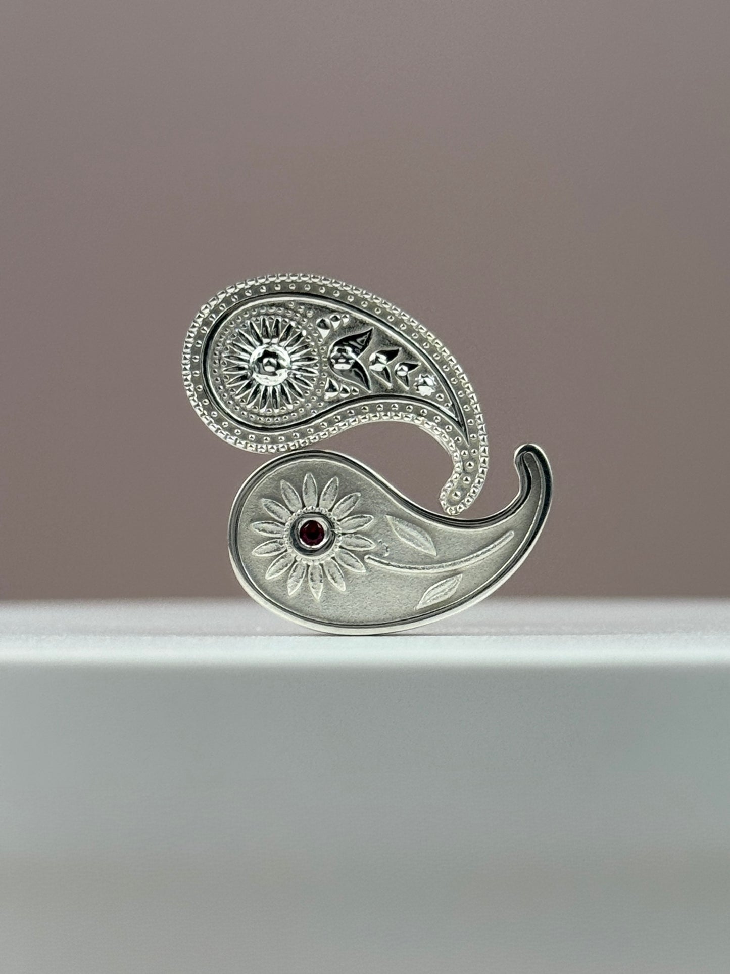 Paisley Pendant 001 - Paisley