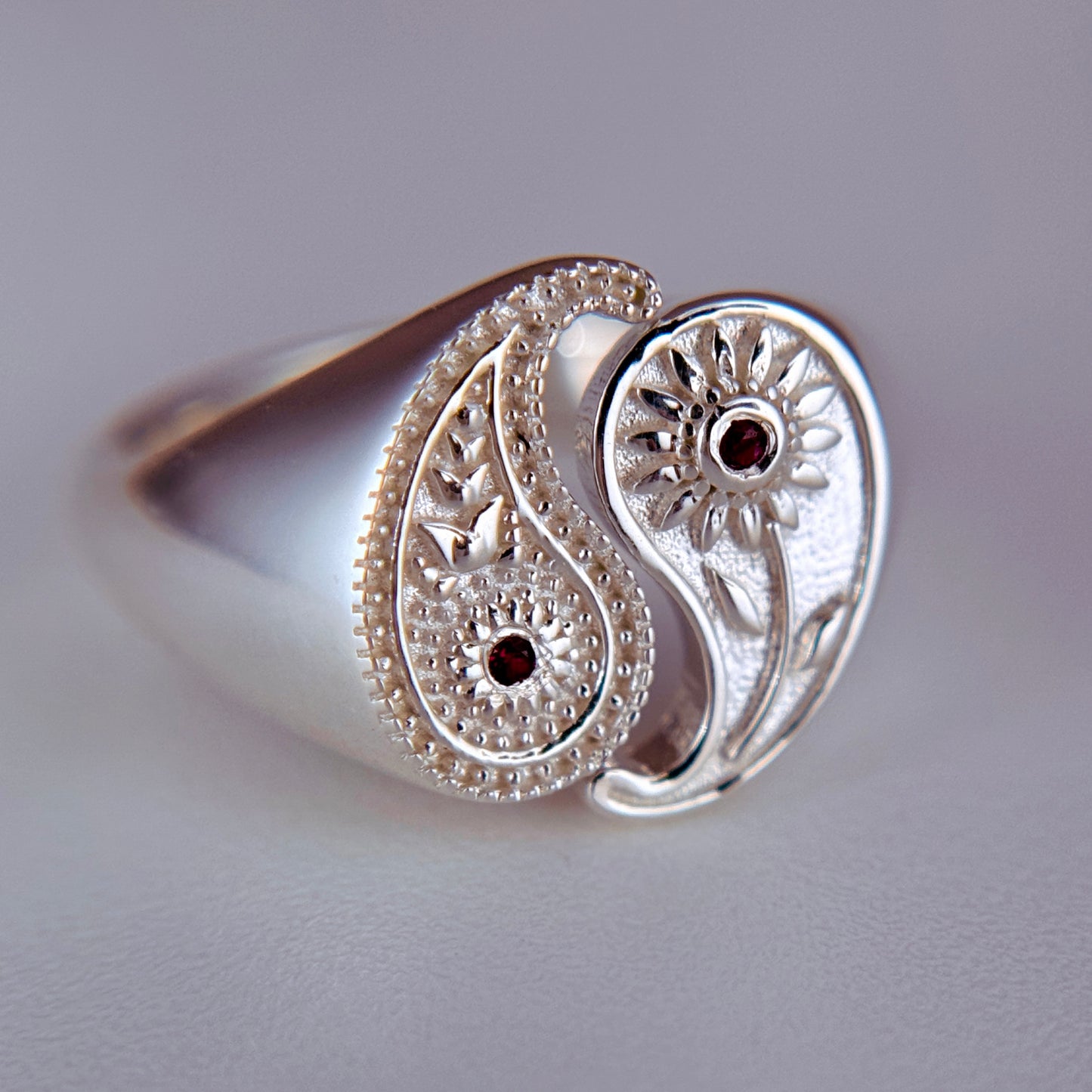 Paisley Ring 011 - Paisley