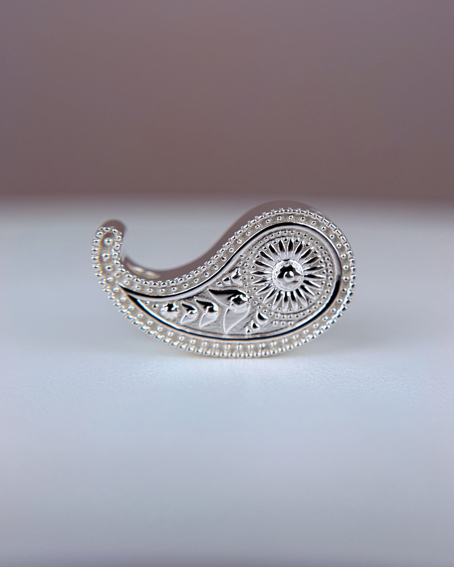 Paisley Pendant 001 - Paisley
