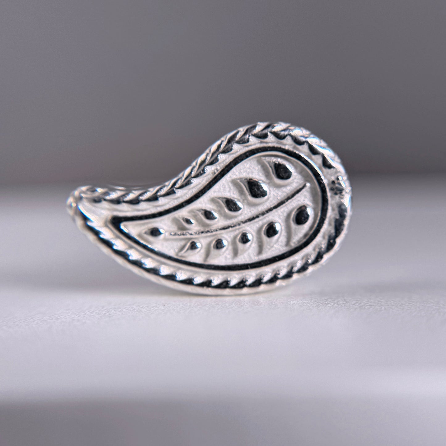 Paisley Pendant 002 - Ajrak