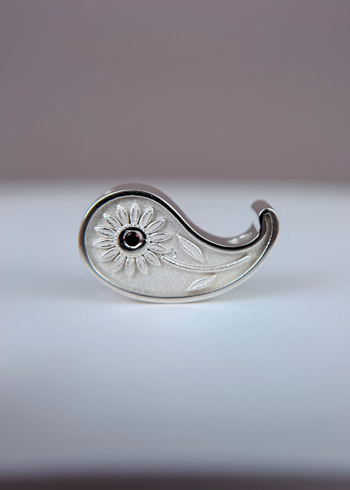Paisley Pendant 001 - Paisley
