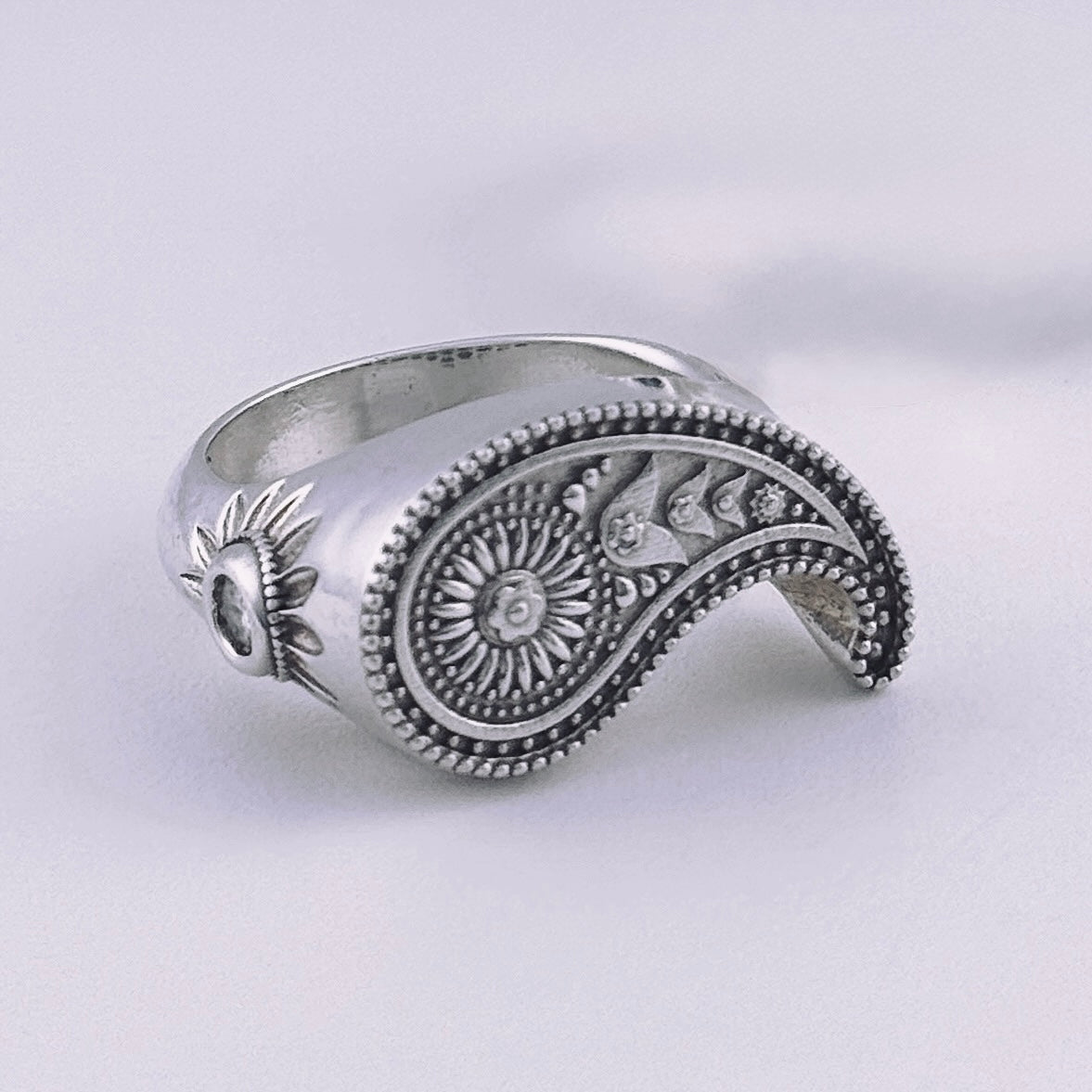 Paisley Ring 001 - Paisley