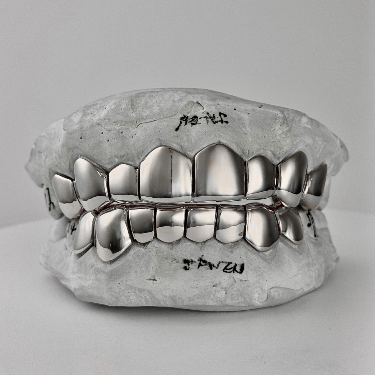 Solid Gold Grillz (White, Yellow, Rose Gold Options)